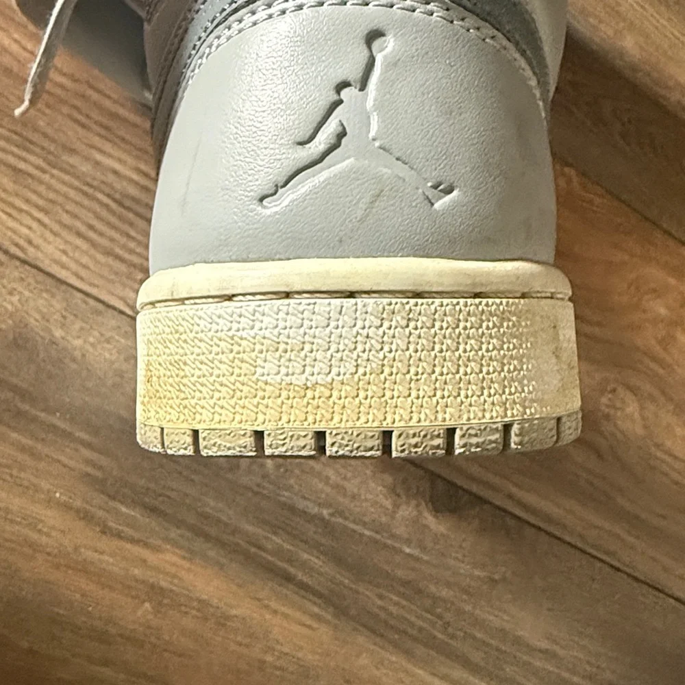 Air Jordan High tops - Picture 3 of 4